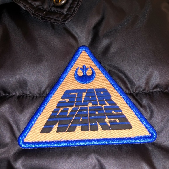 Coach Star Wars down filled vest in black NWT 😎 - Picture 4 of 14